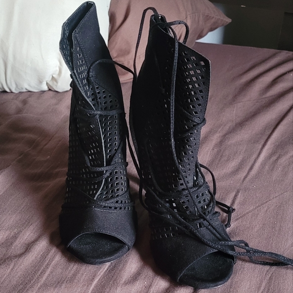 Suede Mesh Heels - Picture 5 of 10